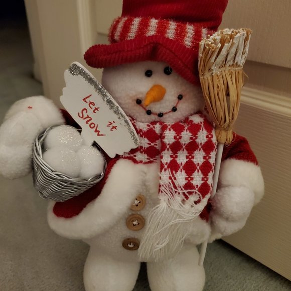 New Fabric Skating Snowman, 12" x 5", in box, without tags - Picture 3 of 3